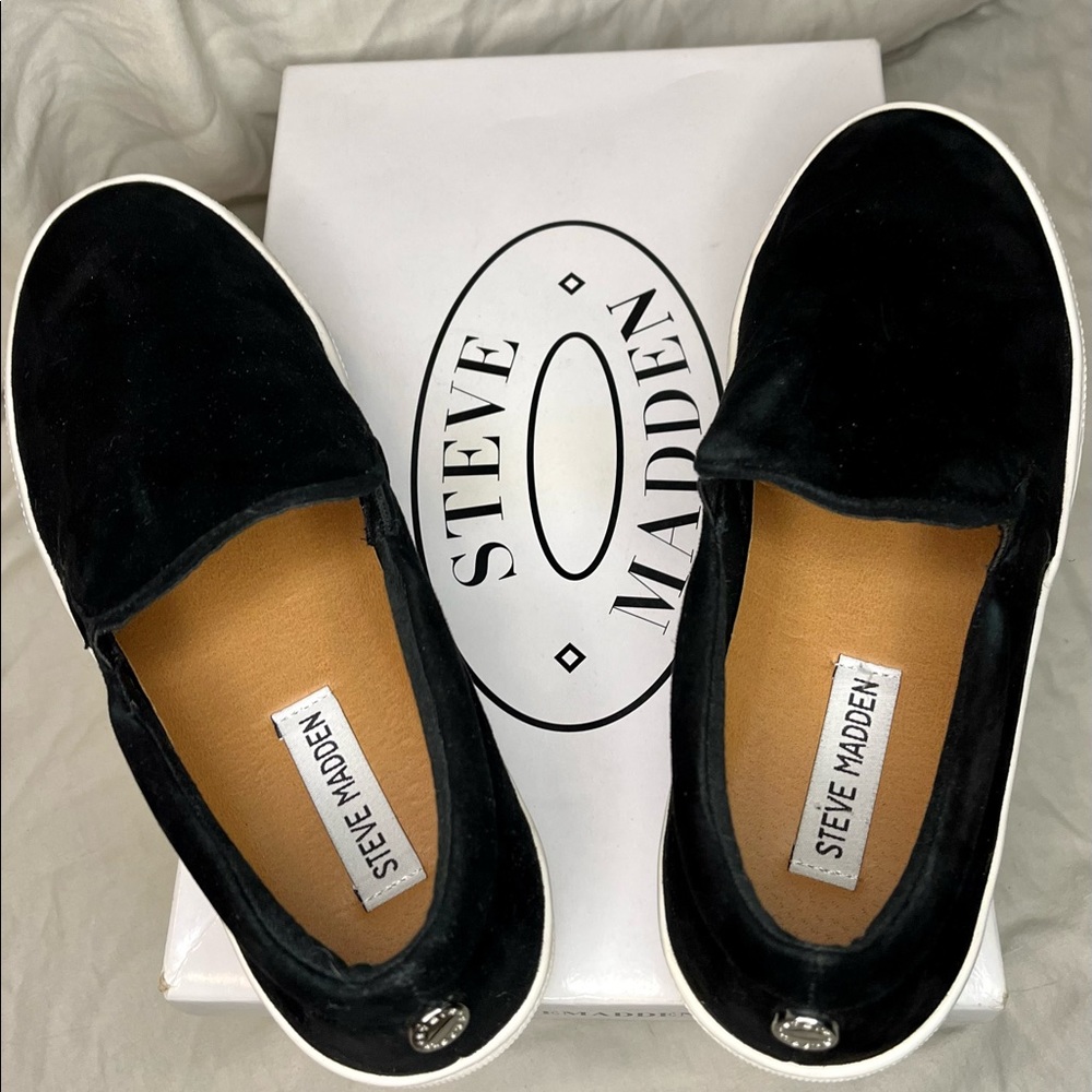 Steve Madden Platform Slip-On Sneaker